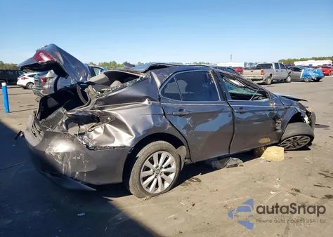 2019 Toyota Camry L z USA, uszkodzony, nr VIN 4T1B11HK7KU252837